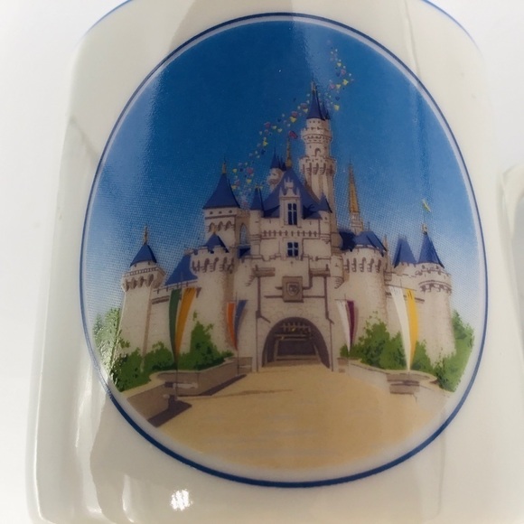 VINTAGE Disney Disneyland Magic Castle Demitasse Teacup & Saucer 2 Pc Set Japan - Picture 4 of 10
